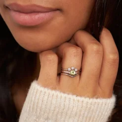 Dinny Hall 18K Gold Ellie Solitaire Curve Wedding Band