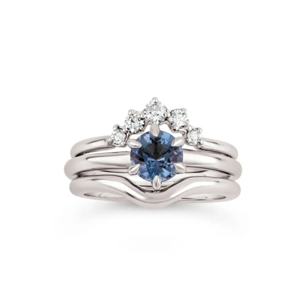 Dinny Hall 18K Gold Lily Solitaire Curve Wedding Band